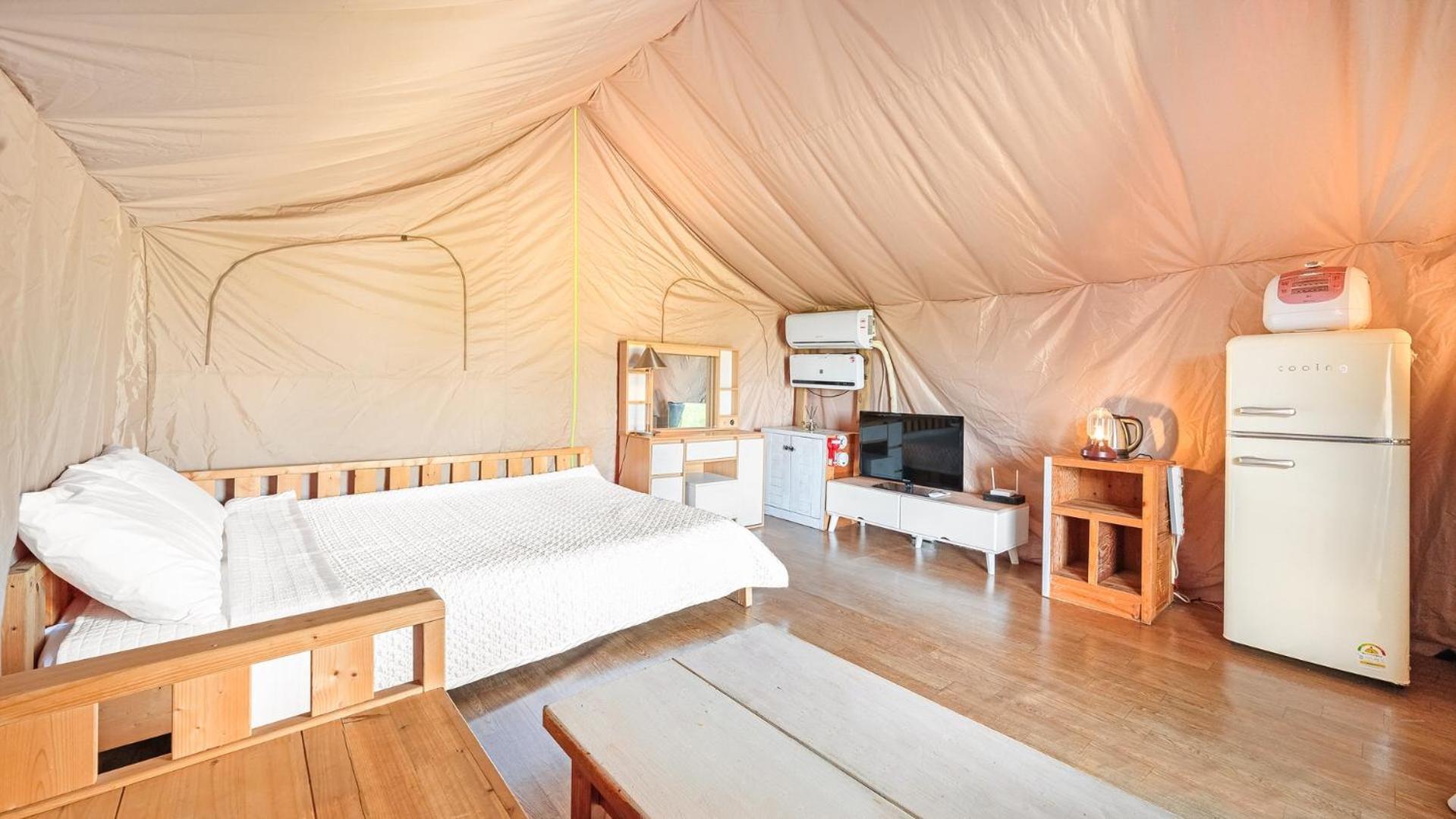 Taean Bibi Artglamping Ξενοδοχείο Δωμάτιο φωτογραφία